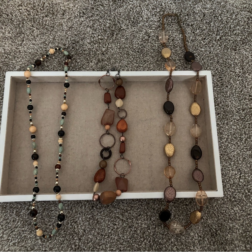 Elegant Multi-Color Beaded Necklace Set